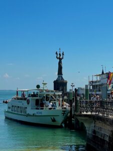 Die Imperia im Hafen in Konstanz
