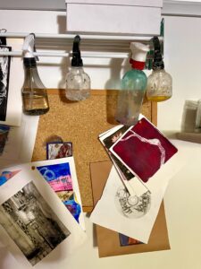 Materialien und Arbeiten aus dem Druckbereich.